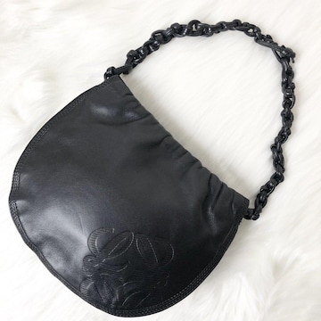 yizLOEWE Gx nhobO ВV_[obO AiO ibpU[ ubN