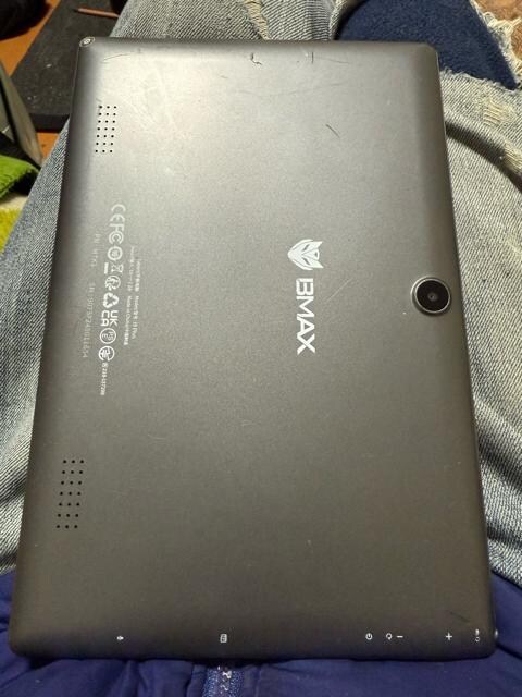 BMAX 