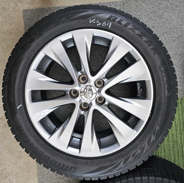 TOYOTA g^ At@[h Ft@CA 20O  18C`7.5J+45 PCD114.3X^bhX^Ct  /oCN