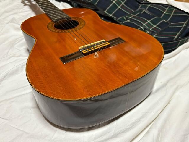 [I@Abe Gut Guitar f520 P[Xt1933-05-1  zr[ 