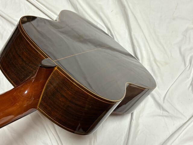 [I@Abe Gut Guitar f520 P[Xt1933-05-1  zr[ 