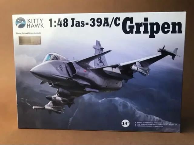 Kitty Hawk Model(LeBz[Nf) JAS 39B/D Oy (vf)  zr[ 