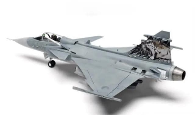 Kitty Hawk Model(LeBz[Nf) JAS 39B/D Oy (vf)  zr[ 
