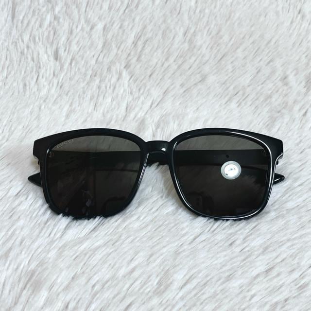 gp GUCCI Ob` C^[bLO GG TOX ubN S  uh 