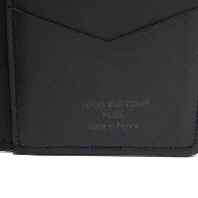  { Vil  LV CBg gU[ J[hP[X h  ubN lC ۑ  M69044  uh 