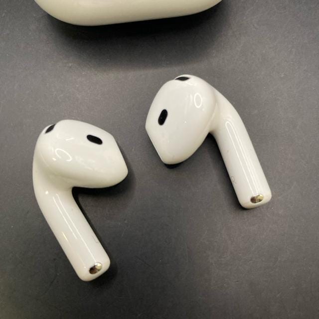  i Apple Abv AirPods4 CXCz  Ɠd/AV 