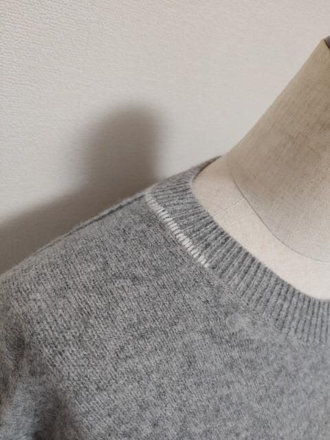 ANYA HINDMARCH Aj nCh}[`UNIQLO Z[^[i