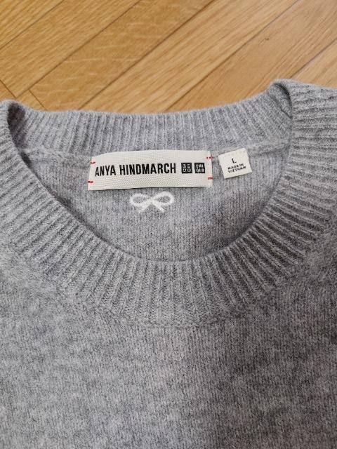 ANYA HINDMARCH Aj nCh}[`UNIQLO Z[^[i