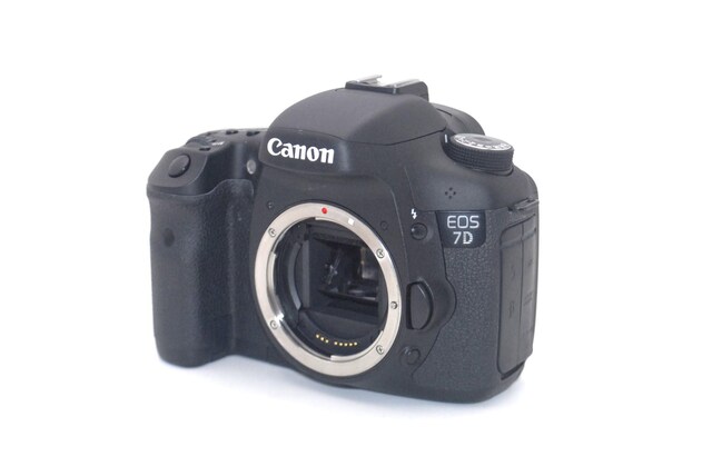 CFJ[htCanon 7D {fB  Ɠd/AV 