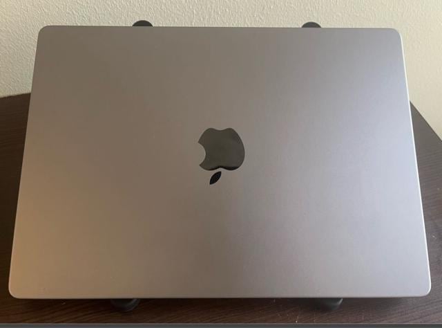 ŏGPU M1 Max MacBook Pro 14C` 64GB 1TB GPU32RA Xy[XOC  PC{/Ӌ@ 