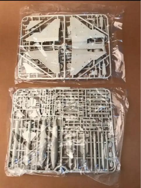 Kitty Hawk Model(LeBz[Nf) JAS 39B/D Oy (vf)  zr[ 