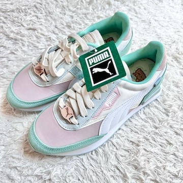 PUMA ǂԂ̐X@Animal Crossing Xj[J[@23.5 