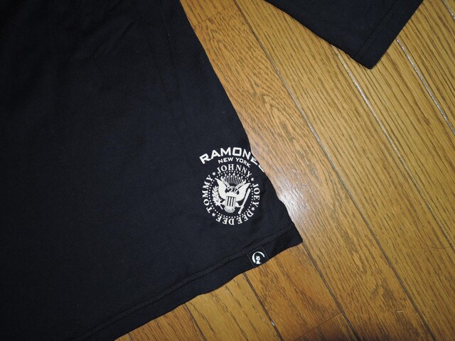 HYSTERIC GLAMOUR qXebNO}[ Jbg\[ S  TVc RAMONES tHg  uh 