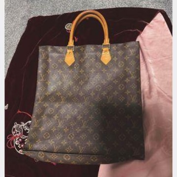 LOUIS VUITTON CBgg[g[obOmOTbNv !B