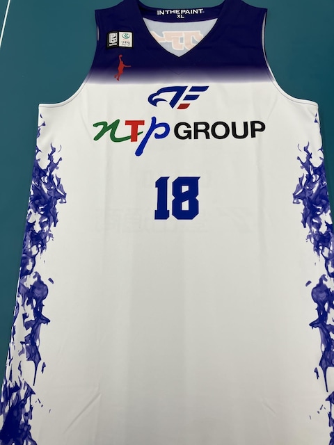 #18  I bNACX(R) R{jtH[yWHITEz ㉺ZbgiMTCj