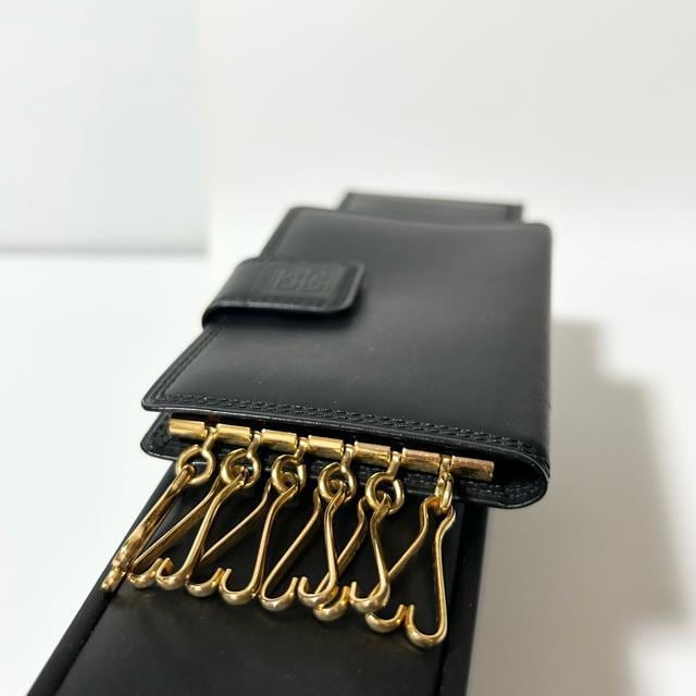i GIVENCHY WoVB 6A L[P[X  O܂ U[ ubN  uh 