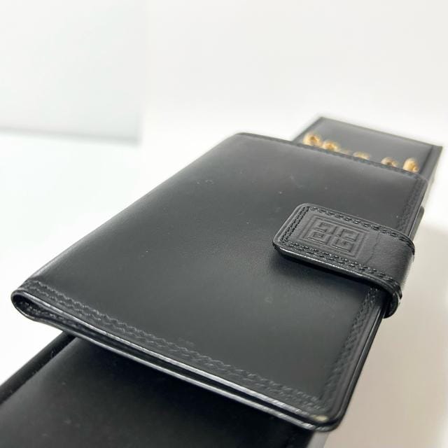 i GIVENCHY WoVB 6A L[P[X  O܂ U[ ubN  uh 