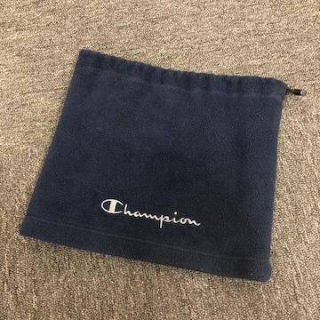  Champion `sI lbNEH[}[ lCr[