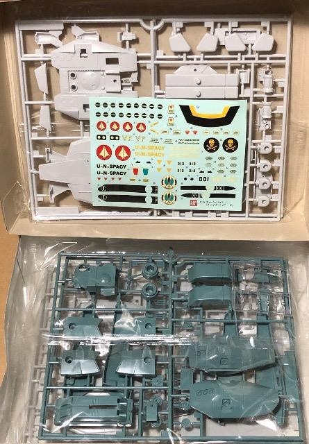 1/72 o_C vǃ}NX VF-1S oL[EX[p[t@C^[  Aj/R~bN/LN^[ 