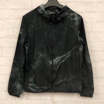  UNIQLO jN |Pb^uUVJbgp[J s[^[ETB