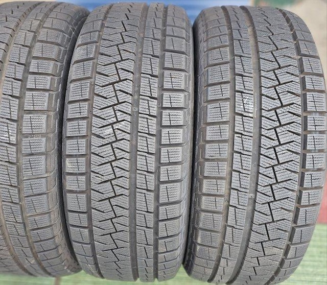 oaIN19 uaXg uUbN VRX2@17C`X^bhX^C225/55R17  97Q ^Ĉ4{Zb  /oCN