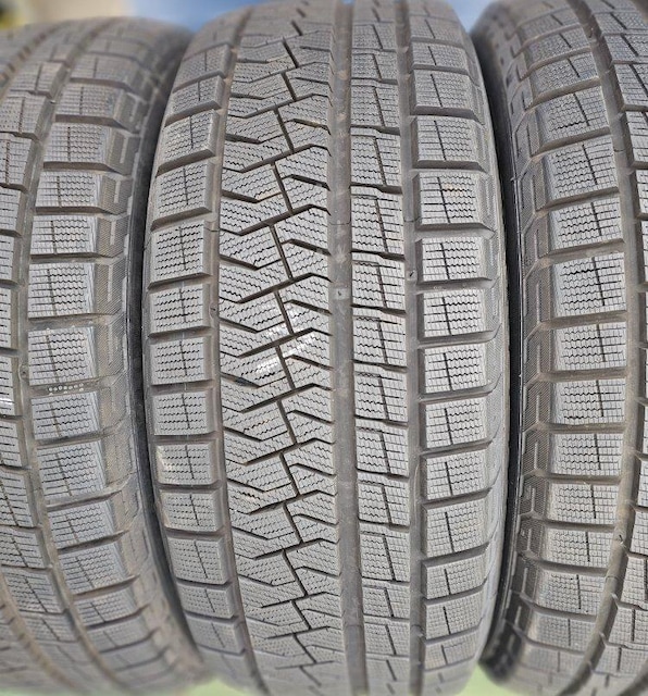 oaIN19 uaXg uUbN VRX2@17C`X^bhX^C225/55R17  97Q ^Ĉ4{Zb  /oCN