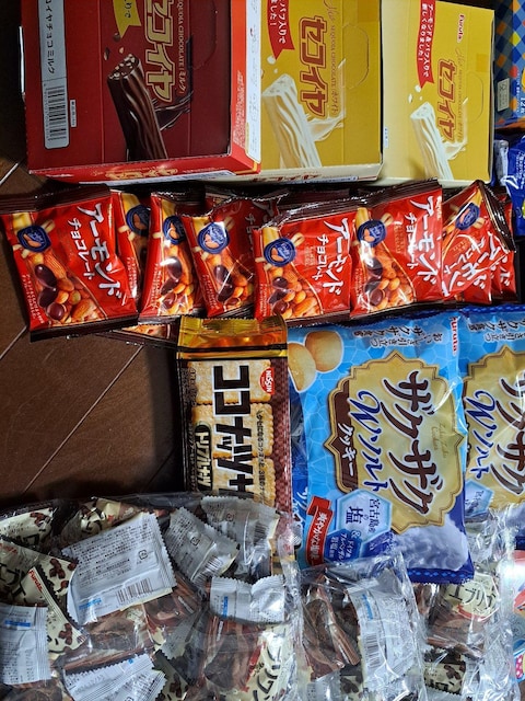 َq(*^^*)