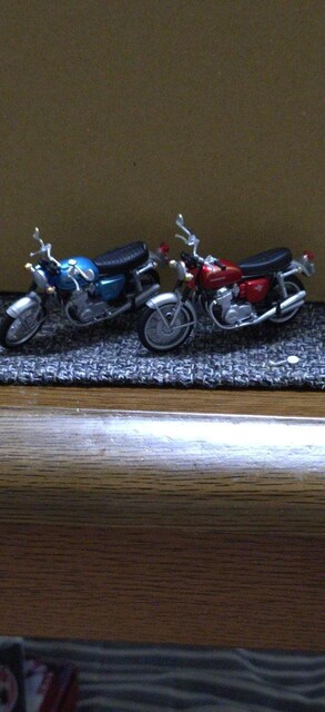 ~j`A@z_CB750 Zbg   zr[ 
