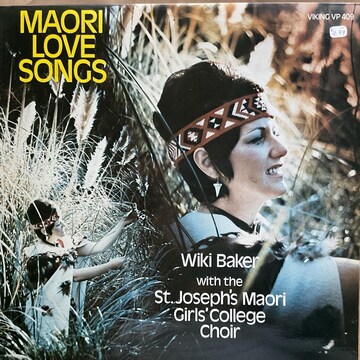Wiki Baker with the st.Josephfs M&#257;ori GirlsfCollege choir /