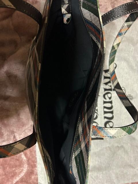 vivienne westwood̃`FbNobOAۑܕt  uh 