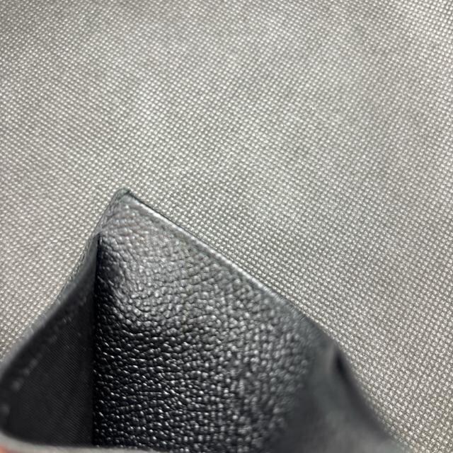  PRADA v_ pXP[X ubN  uh 