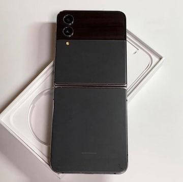 yǕizAndroid Galaxy Z Flip 4b128gbbSIMt[