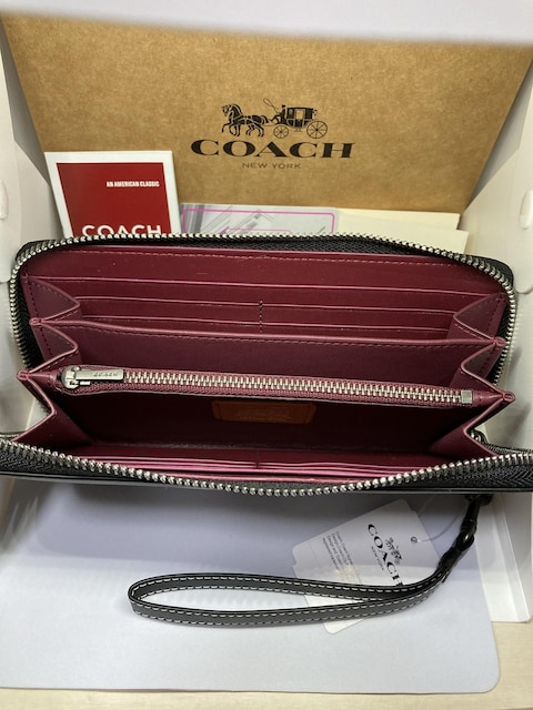 COACH  R[`   CN037   z  COACH~~bL[}EXR{   Wbs[EHbg  uh 