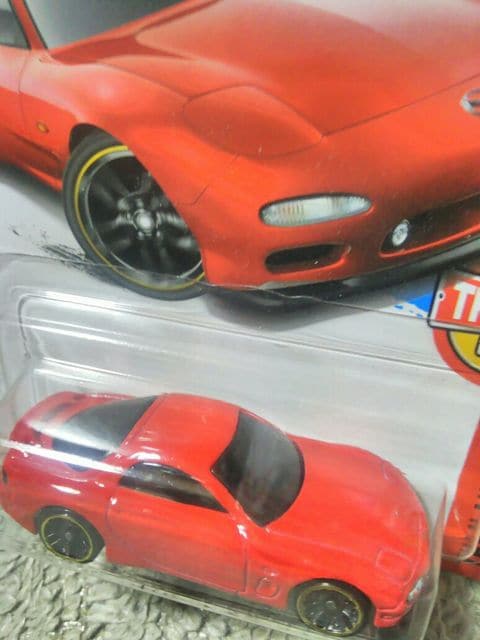 HW '17 K}[g }c_ RX-7 FD3S  J  zr[ 