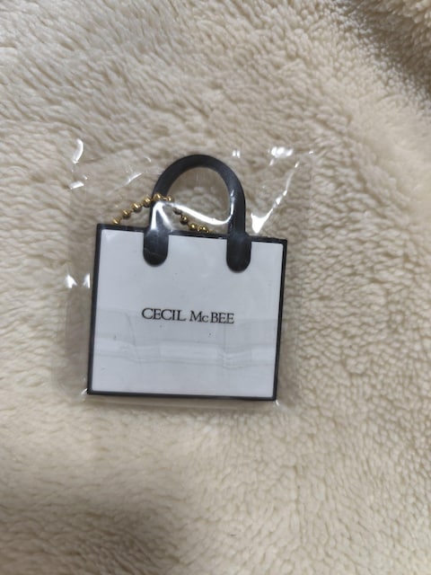 ZV}Nr[ CECIL McBEE ~j`AVbp[@zCg~ubN  uh 