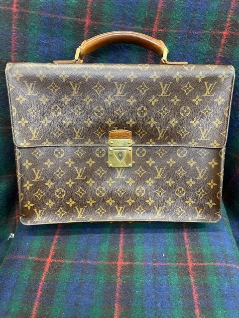 yKizLOUIS VUITTON CBg |ghL} rWlXobO mO   uh 