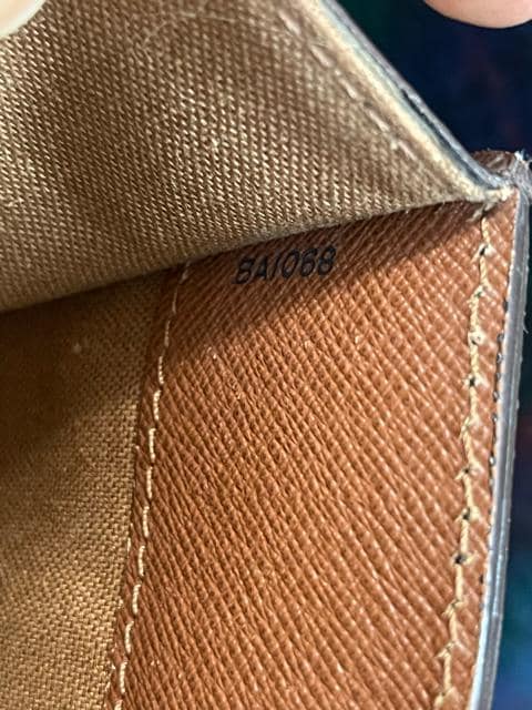 yKizLOUIS VUITTON CBg |ghL} rWlXobO mO  uh 
