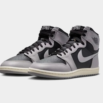 NIKE AIR JORDAN