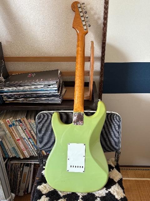 FenderUSAJX^Vbv}X^[O[hXggLX^[  zr[ 