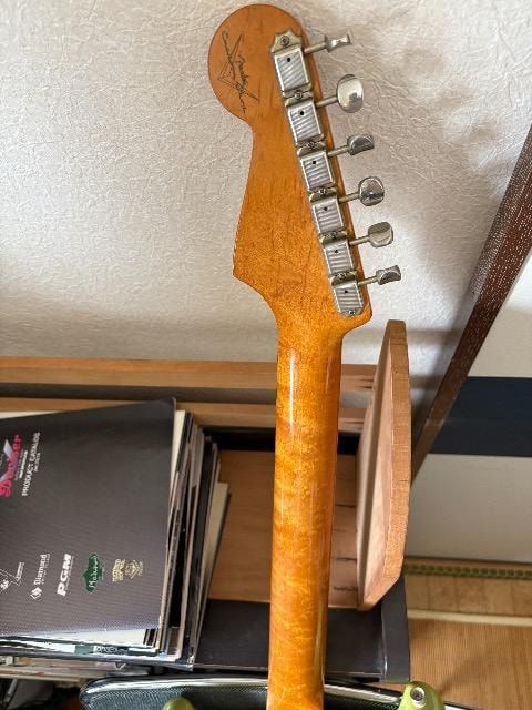 FenderUSAJX^Vbv}X^[O[hXggLX^[  zr[ 