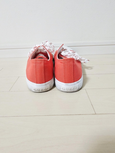 GUESS SSCq  LoXXj[J[ 27p  uh 