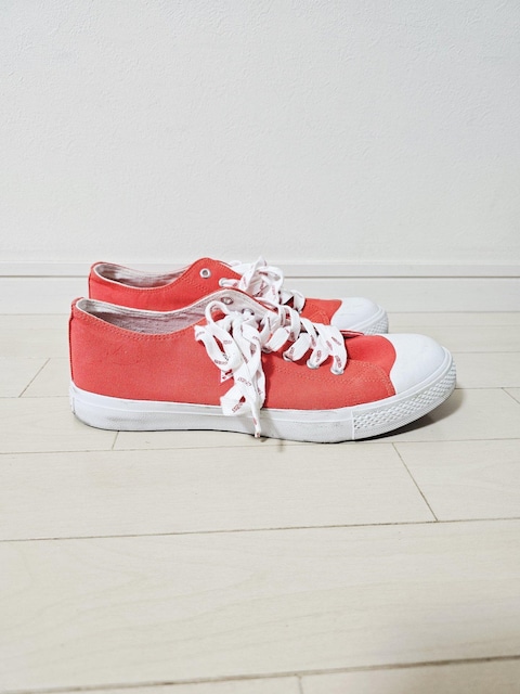 GUESS SSCq  LoXXj[J[ 27p  uh 