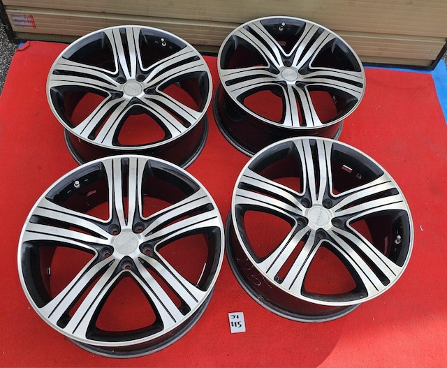 BLACK ART  zC[19C` 19~8.0J +38 PCD: 114.3~5H nua:  73mm zC[̂  /oCN
