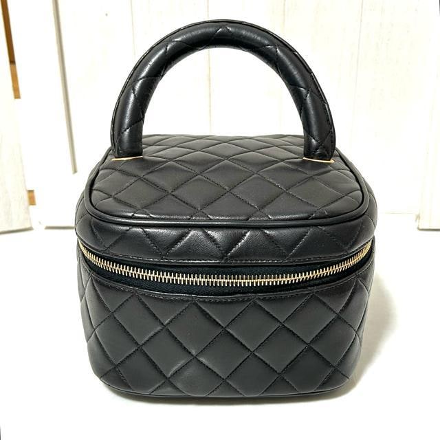 i CHANEL Vl }gbZ ojeB Be[W XL  uh 