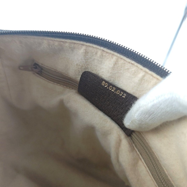 GUCCI I[hOb` V_[obN  uh 