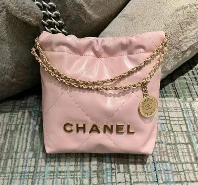 CHANEL Vl@22  obO   uh 