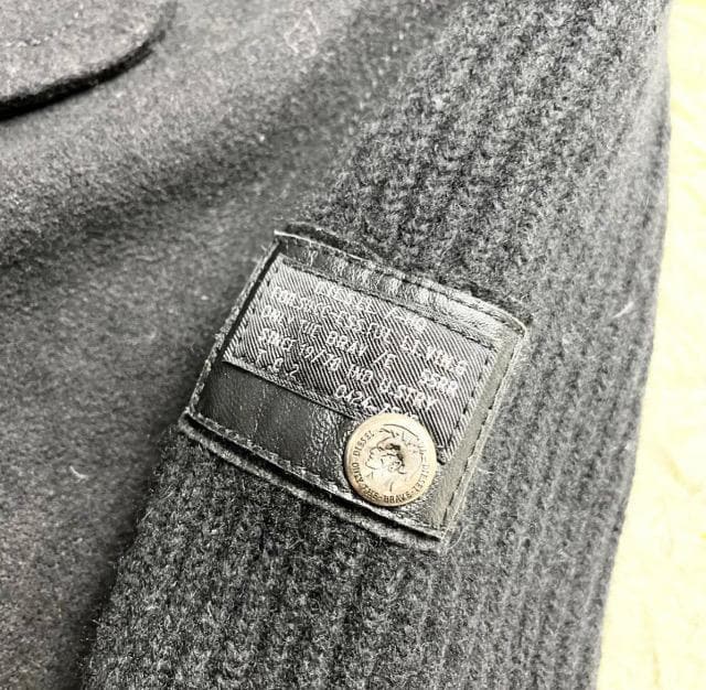 DIESEL fB[[ ؂ւ PR[g WPbg U[ by