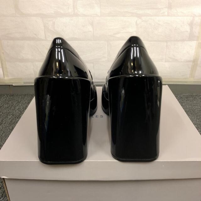  Vi CHARLES&KEITH  pegvbgtH[[t@[  t@bV 