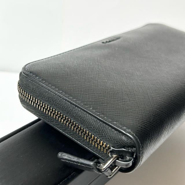 i PRADA v_ TtBA[mU[ Eht@Xi[ z ubN  uh 