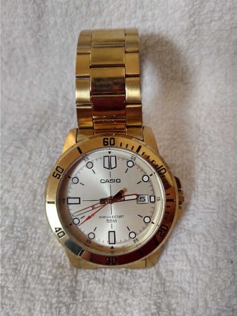 Õi { CASIO MTP-VD01 S[h@dr؂ 
